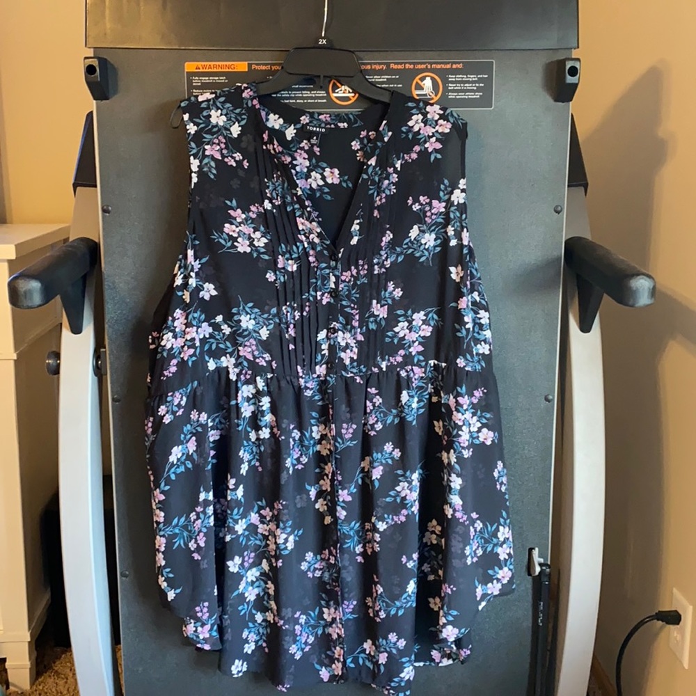Torrid tank shirt